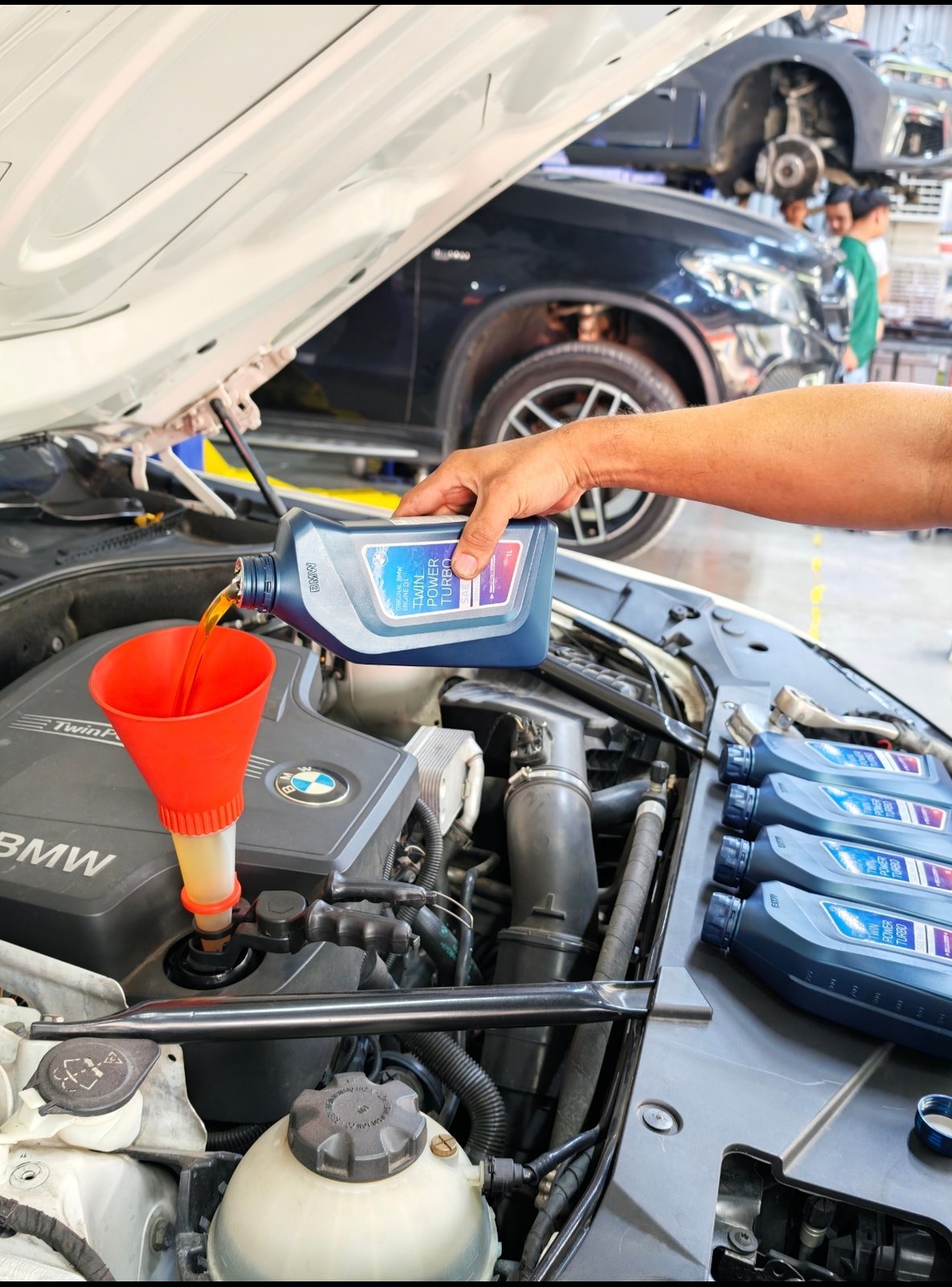 Thay dầu và lọc dầu cho BMW